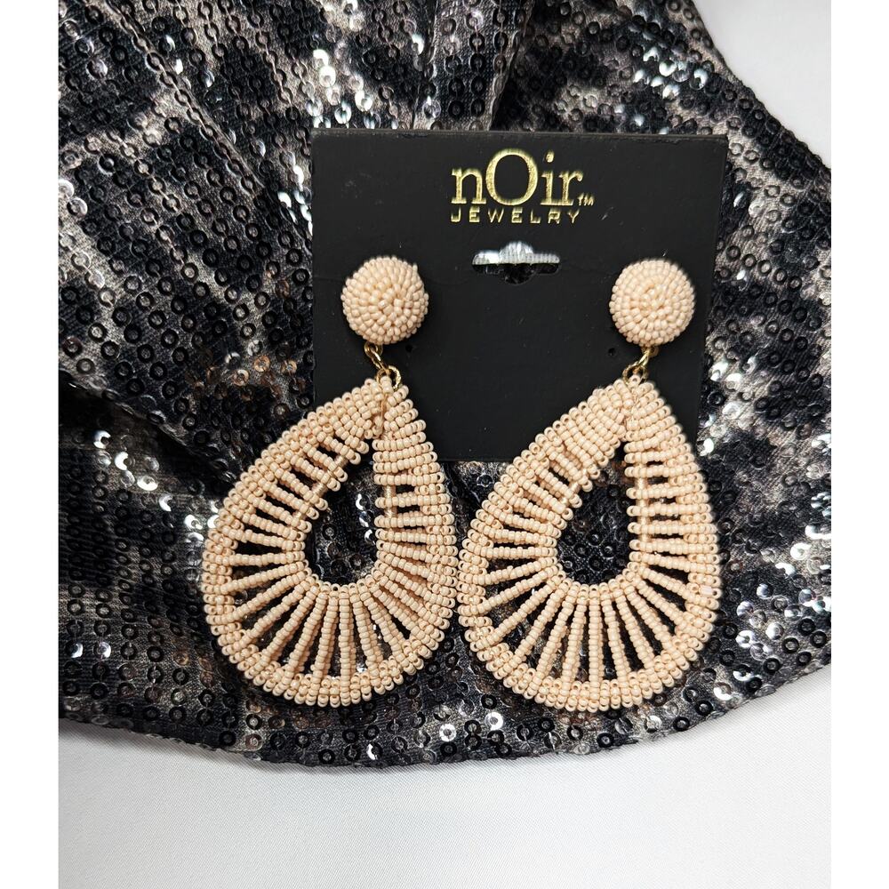 nOir Pink Beaded Teardrop Hoop Earrings - Picture 3 of 7